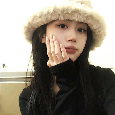 跪毯旁的眼泪